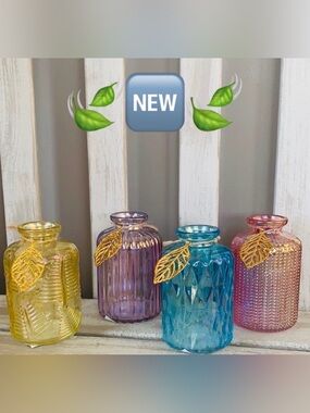 Lustre Candle Holder-Vases W/Carved Design🌸🆕🌸